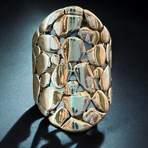 KNUCKLE CONCAVE CUT OUT Vintage Dinner “Left Hand” Ring in Silver (tone) SZ 7